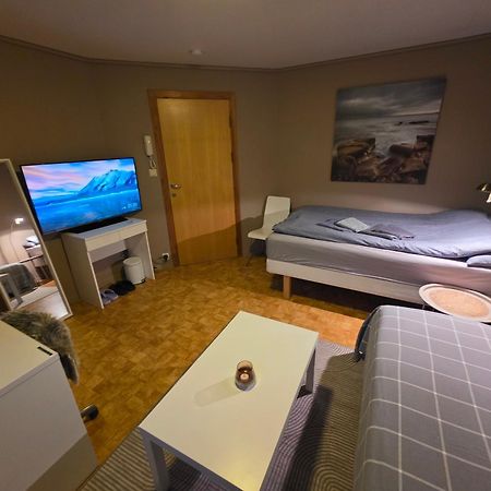Rom Sentralt I Sogndal Pansiyon Dış mekan fotoğraf