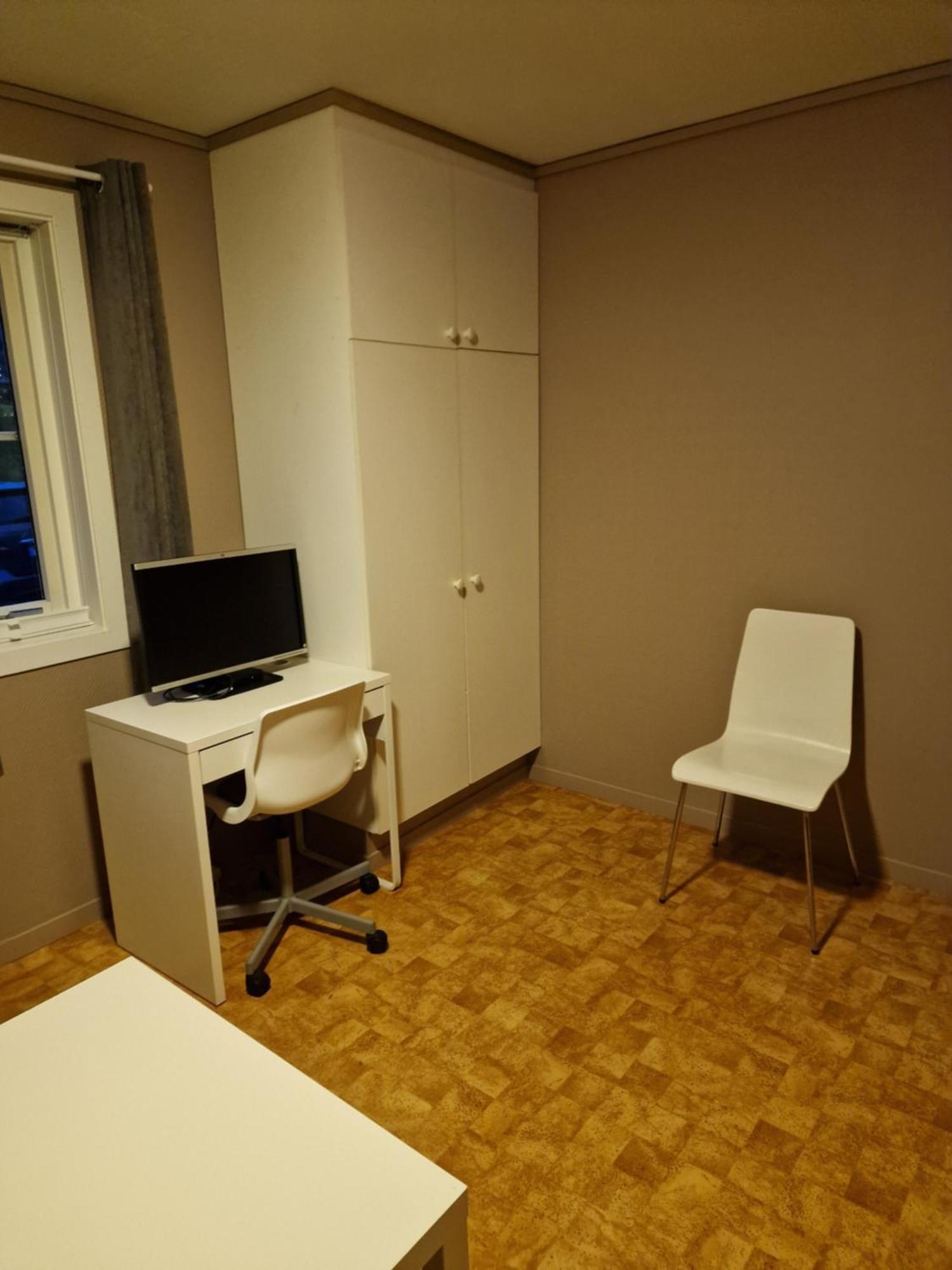 Rom Sentralt I Sogndal Pansiyon Dış mekan fotoğraf